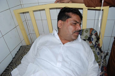 motives unknown mob attacks sepco office beats up staff motives unknown mob attacks sepco office beats up staff