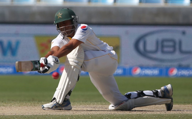 younis khan plays a shot during the third day of the second test cricket match between pakistan and england in dubai on october 24 2015 photo afp younis khan plays a shot during the third day of the second test cricket match between pakistan and england in dubai on october 24 2015 photo afp