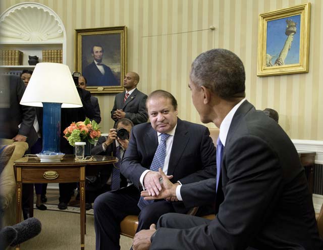 prime minister nawaz sharif l and us president barack obama shake hands before a meeting in the oval office of the white house october 22 2015 in washington dc photo afp