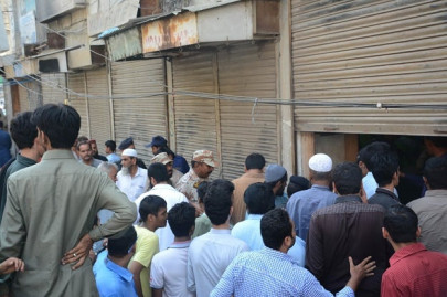 huge loss madina medicine market looted during muharram holidays