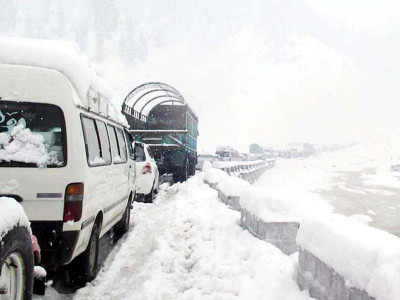 last 10 stranded families rescued from naran valley last 10 stranded families rescued from naran valley