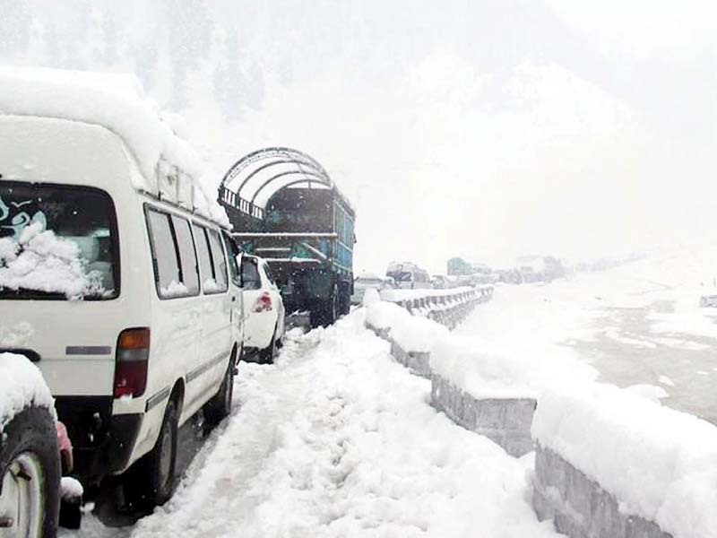 last 10 stranded families rescued from naran valley