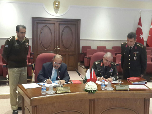 signing of minutes between yasar guler deputy chief of turkish staff and secretary defence lt gen retd muhammad alam khattak in ankara turkey photo ministry of defence