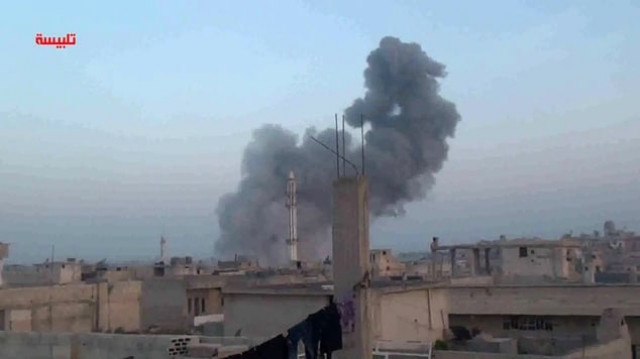 an image grab taken from a video released on october 15 2015 shows smoke billowing over the small town of talbisseh near the syrian city of homs following airstrikes photo afp an image grab taken from a video released on october 15 2015 shows smoke billowing over the small town of talbisseh near the syrian city of homs following airstrikes photo afp