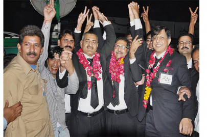 bar elections ali zafar becomes scba president bar elections ali zafar becomes scba president