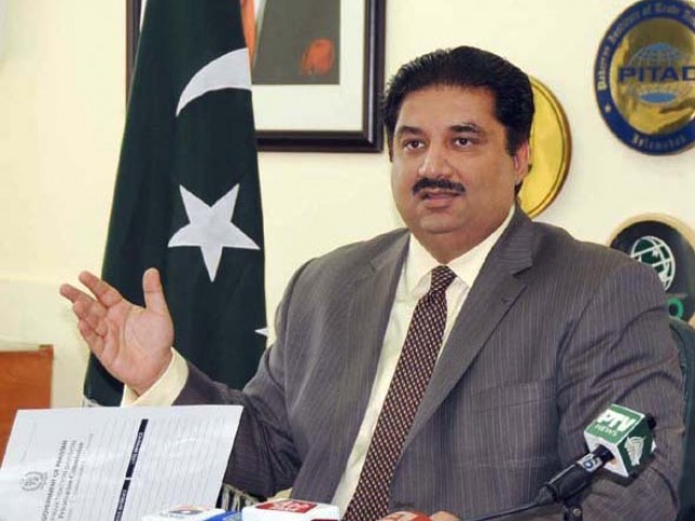 federal commerce minister khurram dastgir photo pid file