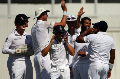 3rd test bowlers helps england dominate pakistan on day one 3rd test bowlers helps england dominate pakistan on day one