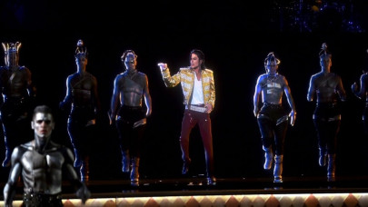 holograms go mainstream with future full of possibility holograms go mainstream with future full of possibility