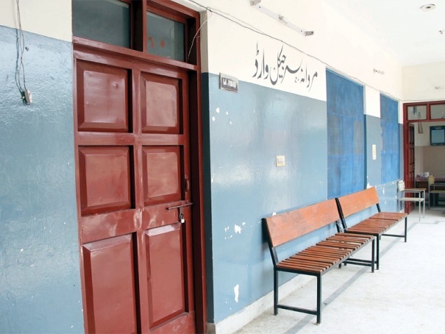 khyber teaching hospital photo fazal