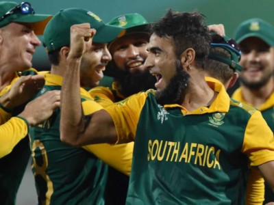 pakistan born imran tahir confined to mumbai hotel following shiv sena incident pakistan born imran tahir confined to mumbai hotel following shiv sena incident