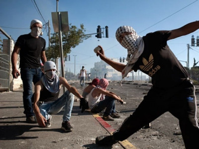 israel sets three year minimum jail sentence for stone throwers
