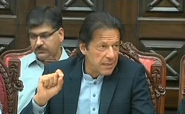 pakistan tehreek e insaf chairman imran khan holds a press conference in peshawar on november 3 2015 express news screengrab pakistan tehreek e insaf chairman imran khan holds a press conference in peshawar on november 3 2015 express news screengrab