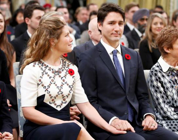 justin trudeau and his wife sophie gregoire hold hands before he is sworn in as canada 039 s 23rd prime minister during a ceremony at rideau hall in ottawa november 4 2015 photo reuters