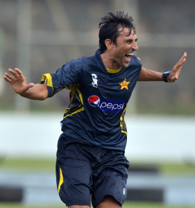 odi squad announcement younus makes comeback for pakistan against england