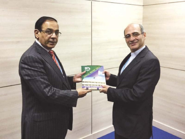 kazemi called on the nab chairman on the sidelines of the 6th session of the conference photo express kazemi called on the nab chairman on the sidelines of the 6th session of the conference photo express