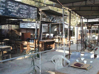 fear of collapse shifting of local courts from building sought