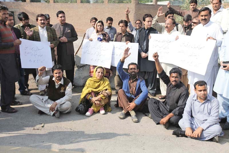 khyber union of journalists protest at peshawar press club photo express