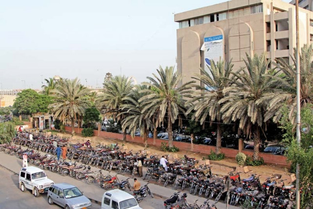 the illegal charged parking mafia is allegedly in cahoots with the kmc s charged parking department and is charging very high rates photo aysha saleem express the illegal charged parking mafia is allegedly in cahoots with the kmc s charged parking department and is charging very high rates photo aysha saleem express
