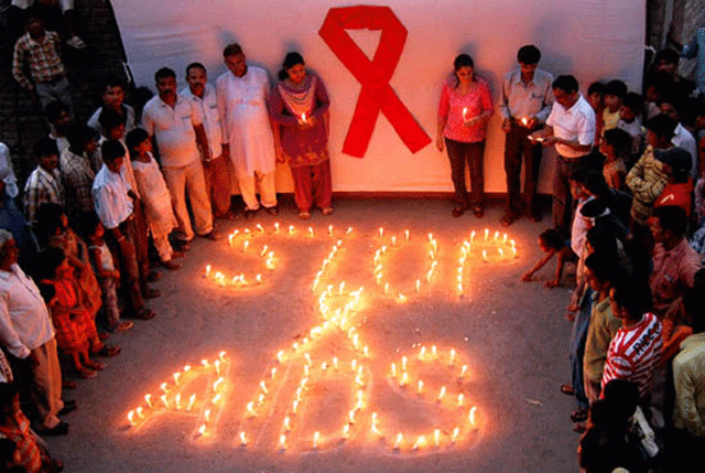 india provides free condoms under its aids prevention programme that targets high risk groups like sex workers photo factsaboutindia india provides free condoms under its aids prevention programme that targets high risk groups like sex workers photo factsaboutindia