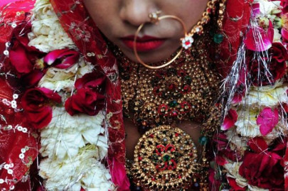 indian woman burned with boiling oil for not providing dowry