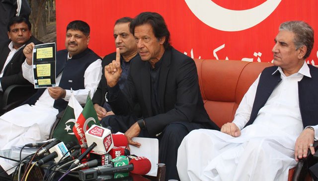 chairman pakistan tehreek e insaf imran khan addressing a press conference in islamabad on november 06 2015 photo inp