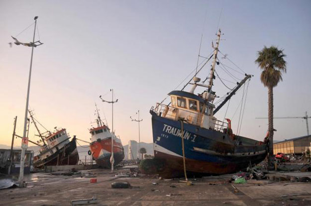 ships are seen in the street after an earthquake hit areas of central chile in coquimbo city north of santiago chile september 17 2015 photo reuters mauricio ubilla