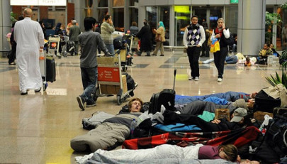 british airliners on standby for stranded tourists in egypt british airliners on standby for stranded tourists in egypt