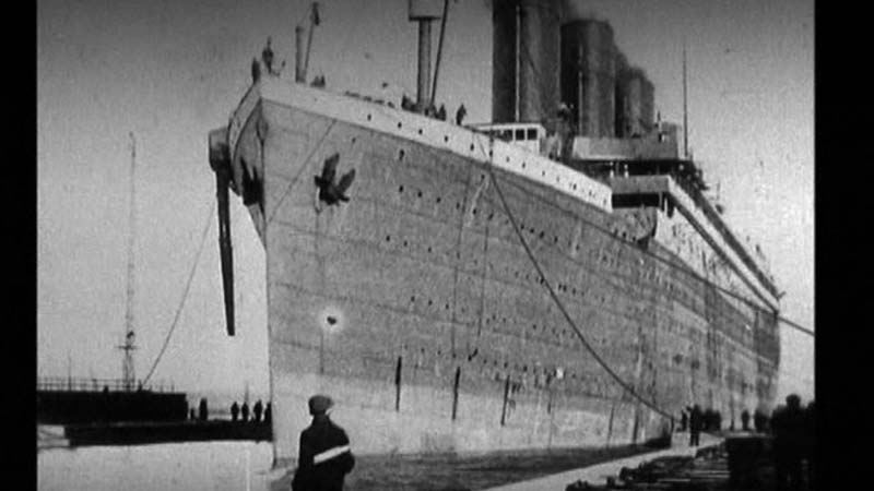 the luxury cruise liner sank in the atlantic ocean on april 15 1912 photo file