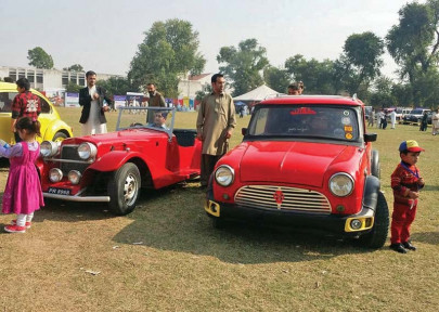 gentlemen start your engines auto show draws large crowds fascinating cars