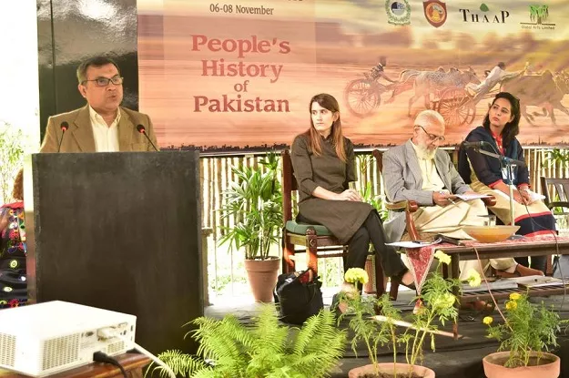 prof dr noman ahmed presenting his research paper photo fb com thaap prof dr noman ahmed presenting his research paper photo fb com thaap