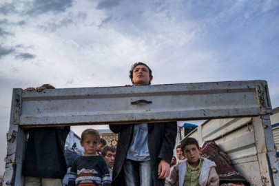400 000 syrian refugee children not in school in turkey hrw