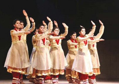 rafi peer theatre ventures into cinema