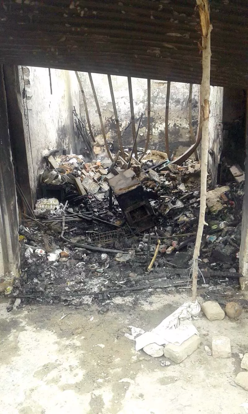 mobile shop burnt for selling ringtones photo express mobile shop burnt for selling ringtones photo express