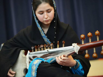 meet afghanistan s first female conductor meet afghanistan s first female conductor
