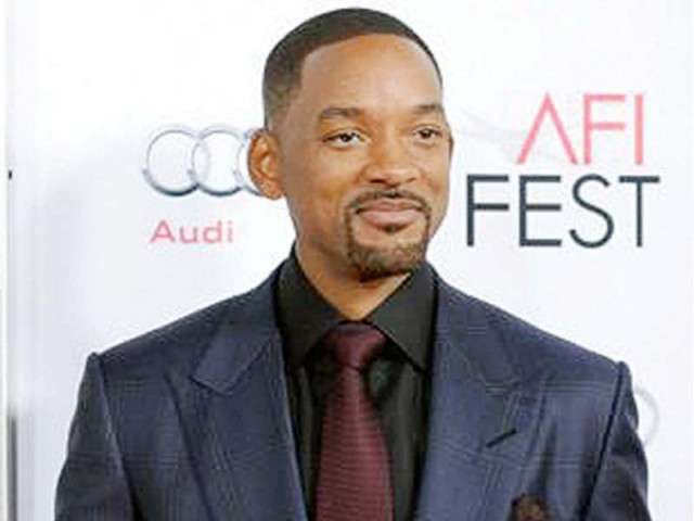 smith says he wasn t aware of the full dangers of head injuries football players can suffer before doing the film photo reuters smith says he wasn t aware of the full dangers of head injuries football players can suffer before doing the film photo reuters