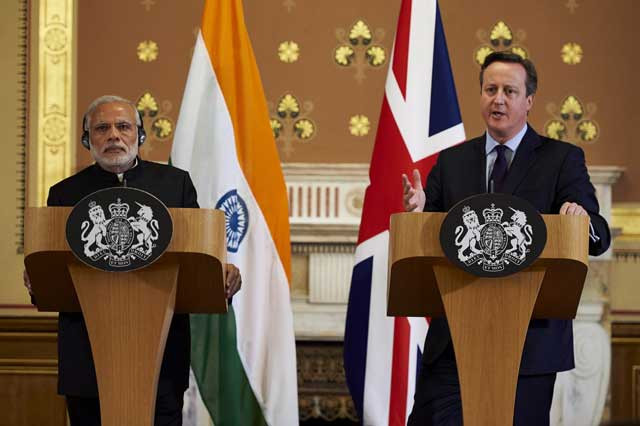 india 039 s prime minister narendra modi and british prime minister david cameron give a joint press conference at the foreign office in london on november 12 2015 photo afp