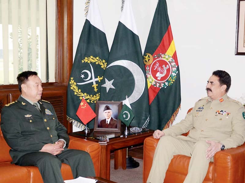 gen fan changlong talks with army chief gen raheel sharif at the ghq photo nni