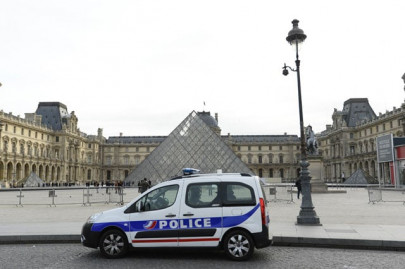 reason to believe man arrested in germany linked to paris attackers official