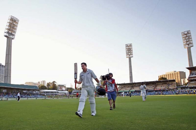 mammoth knocks by williamson taylor leave new zealand 510 6 in reply to australia s 559 photo reuters mammoth knocks by williamson taylor leave new zealand 510 6 in reply to australia s 559 photo reuters