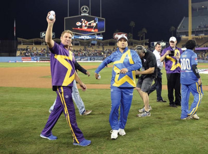 cricket all stars series warne s side whitewashes sachin s after some kallis hitting