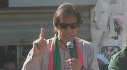 imran accuses pm of using metro projects for personal gains imran accuses pm of using metro projects for personal gains
