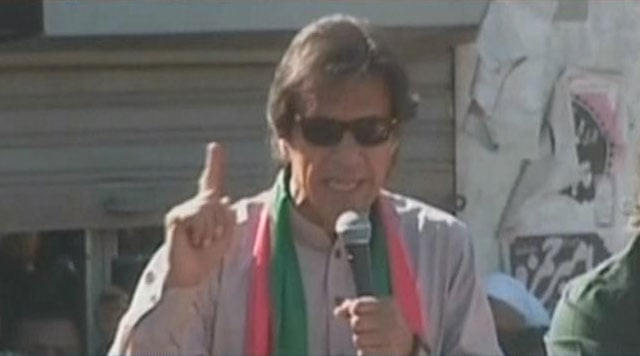 pakistan tehreek e insaf chairman imran khan address party workers in mianwali on november 16 2015 express news screengrab pakistan tehreek e insaf chairman imran khan address party workers in mianwali on november 16 2015 express news screengrab