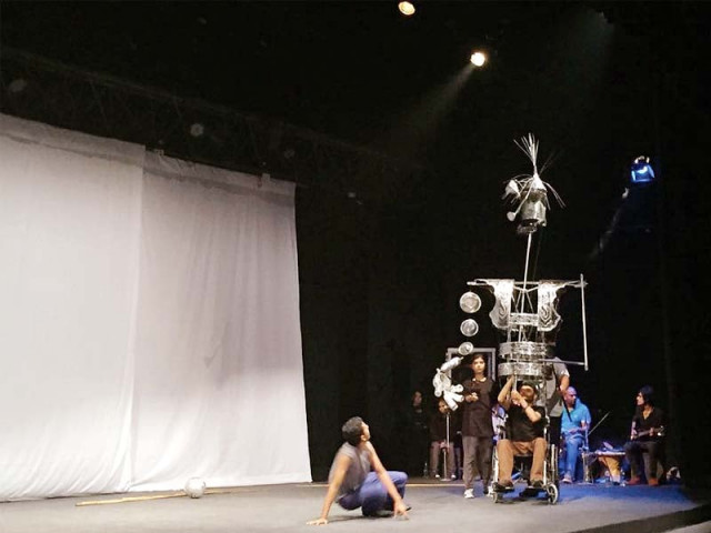 the play was put together by daryl beeton of uk s graeae theatre company photo publicity the play was put together by daryl beeton of uk s graeae theatre company photo publicity