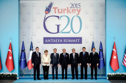 world leaders back drive for paris climate deal