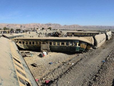 jaffer express accident death toll rises to 19