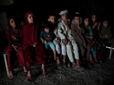 human rights watch urges pakistan to end police harassment of afghan refugees