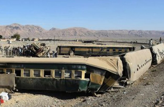 security officials inspect damaged carriages following the derailment of a passenger train in bolan district some 75 kilometres from quetta on november 17 2015 photo afp security officials inspect damaged carriages following the derailment of a passenger train in bolan district some 75 kilometres from quetta on november 17 2015 photo afp