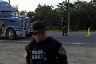 honduras arrests five syrians headed to us with stolen passports honduras arrests five syrians headed to us with stolen passports