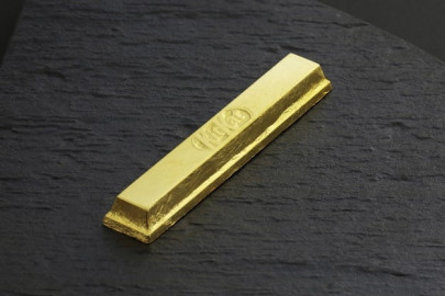 golden ticket luxury kit kats to go on sale in japan golden ticket luxury kit kats to go on sale in japan