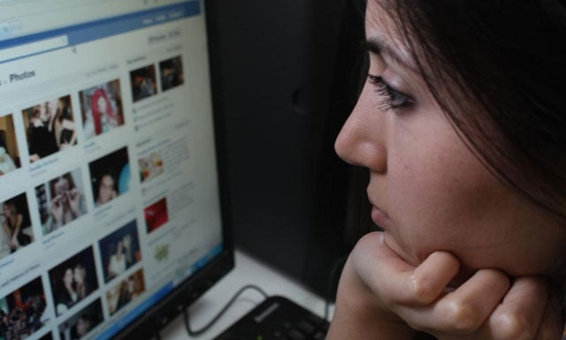 facebook can have positive and negative effects on the levels of a common stress hormone in teenagers photo blogspot facebook can have positive and negative effects on the levels of a common stress hormone in teenagers photo blogspot
